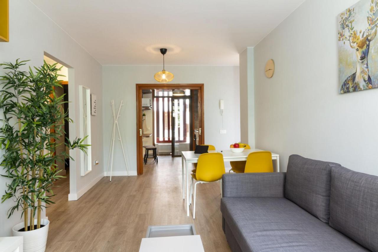 Homeforguest New Modern Apartment With Pool อาโรนา ภายนอก รูปภาพ