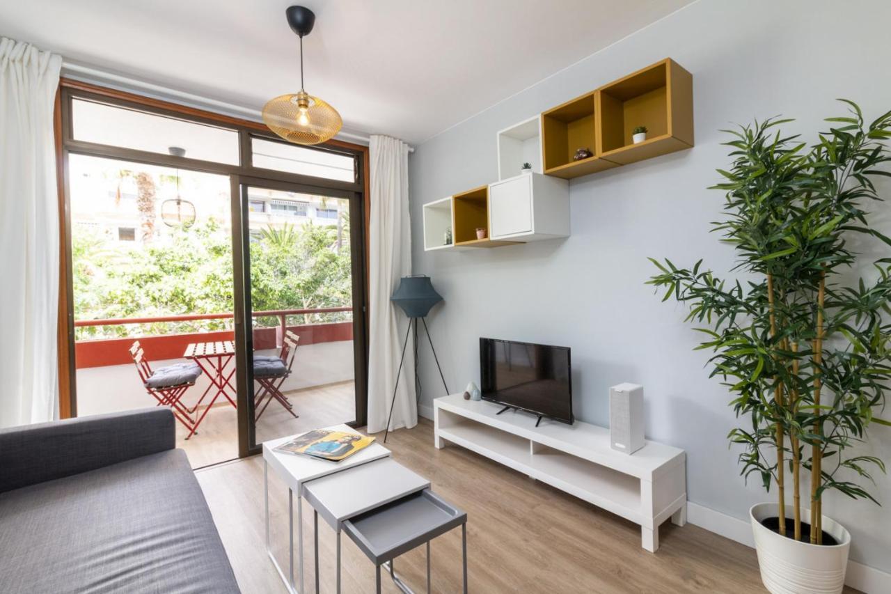 Homeforguest New Modern Apartment With Pool อาโรนา ภายนอก รูปภาพ
