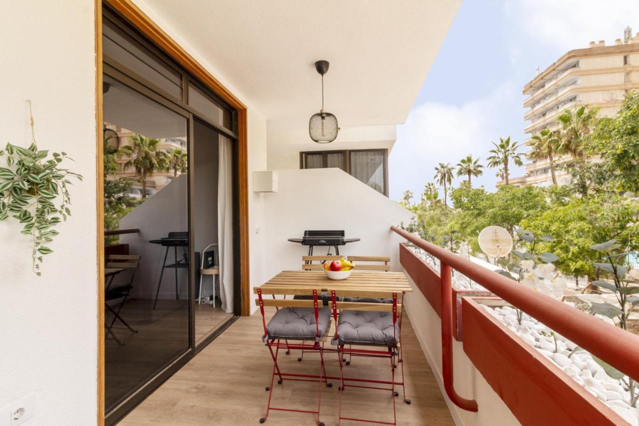 Homeforguest New Modern Apartment With Pool อาโรนา ภายนอก รูปภาพ