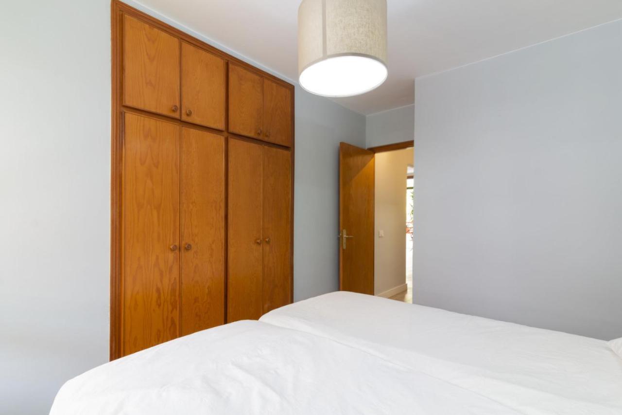 Homeforguest New Modern Apartment With Pool อาโรนา ภายนอก รูปภาพ